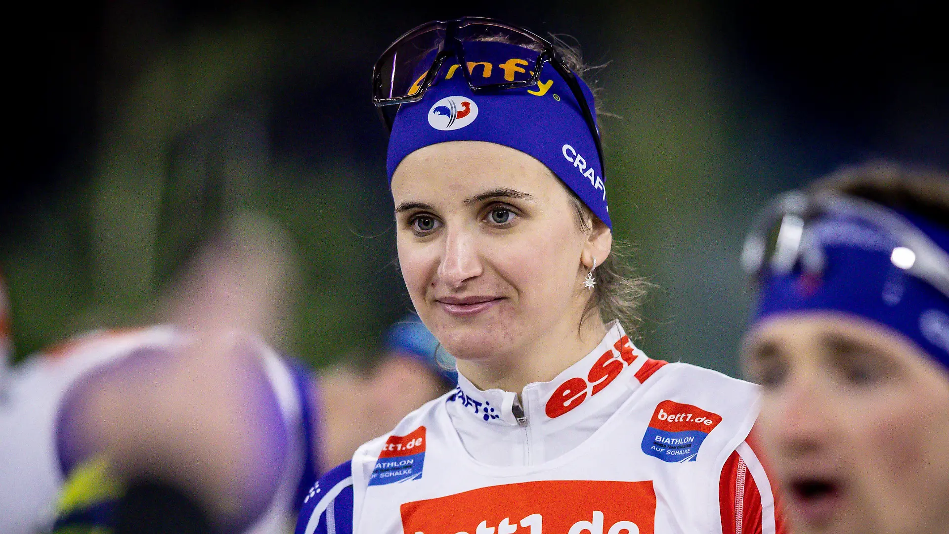 bett1.de WTC Biathlon auf Schalke, 28.12.2022 Julia Simon FRA bei der bett1.de WTC Biathlon auf Schalke am 28.12.2022 in der Veltins-Arena in Gelsenkirchen Nordrhein-Westfalen. *** bett1 de WTC Biathlon on Schalke, 28 12 2022 Julia Simon FRA at the bett1 de WTC Biathlon on Schalke on 28 12 2022 at the Veltins Arena in Gelsenkirchen Nordrhein Westfalen Copyright: xBEAUTIFULxSPORTS/AxelxKohringx 