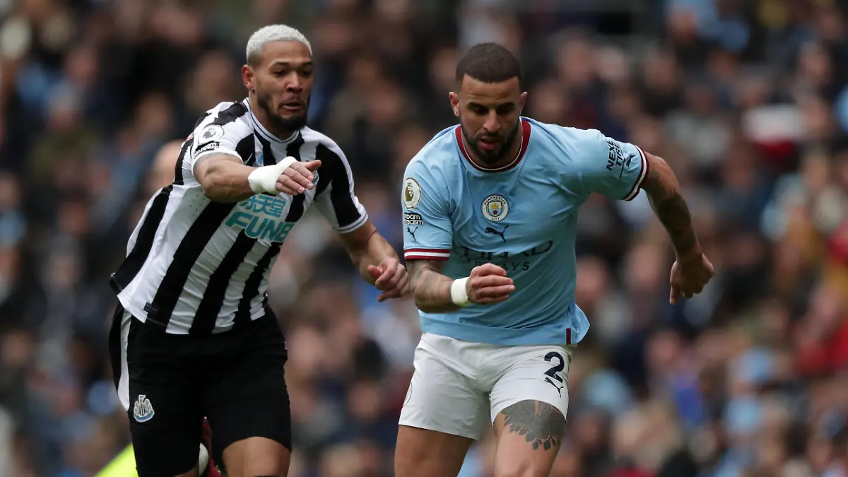 4th March 2023; Etihad Stadium, Manchester, England; Premier League Football, Manchester City versus Newcastle United; Kyle Walker of Manchester City takes on Bruno Guimaraes of Newcastle United / action press