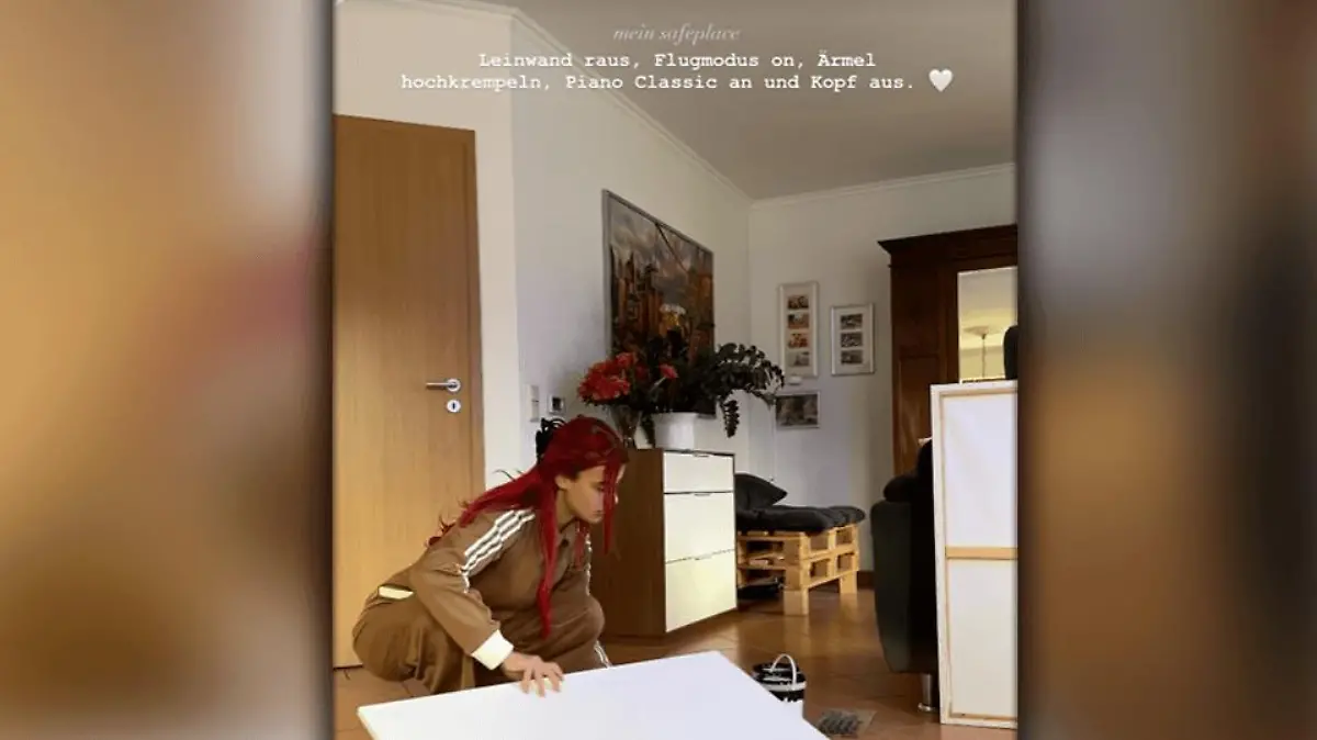 Romina Palm lenkt sich mit Malen ab.