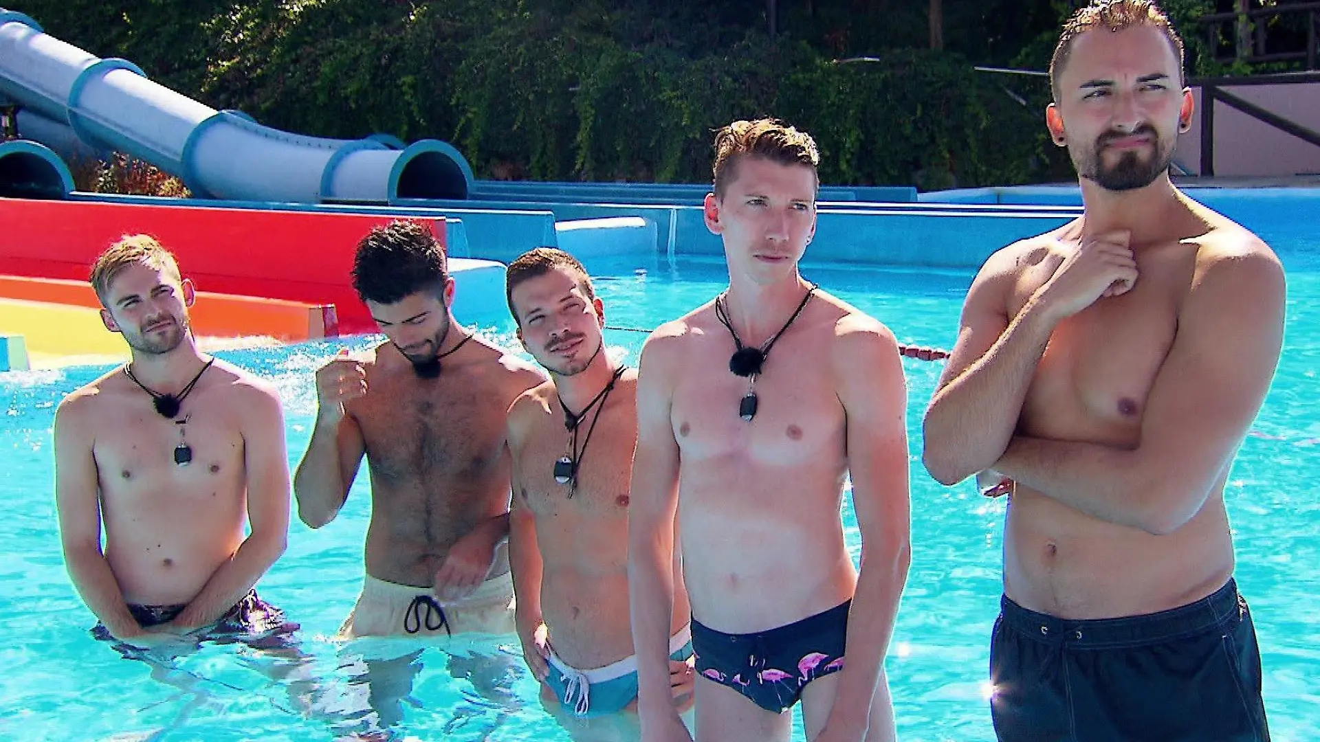 Pascal, Martin, Manuel, Marco und Antonio beim Gruppen-Date - doch warum gucken eigentliche alle nur auf den Prince?