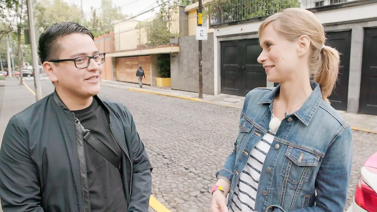 „Vermisst“-Moderatorin Sandra Eckardt mit Daniel in Mexico City.