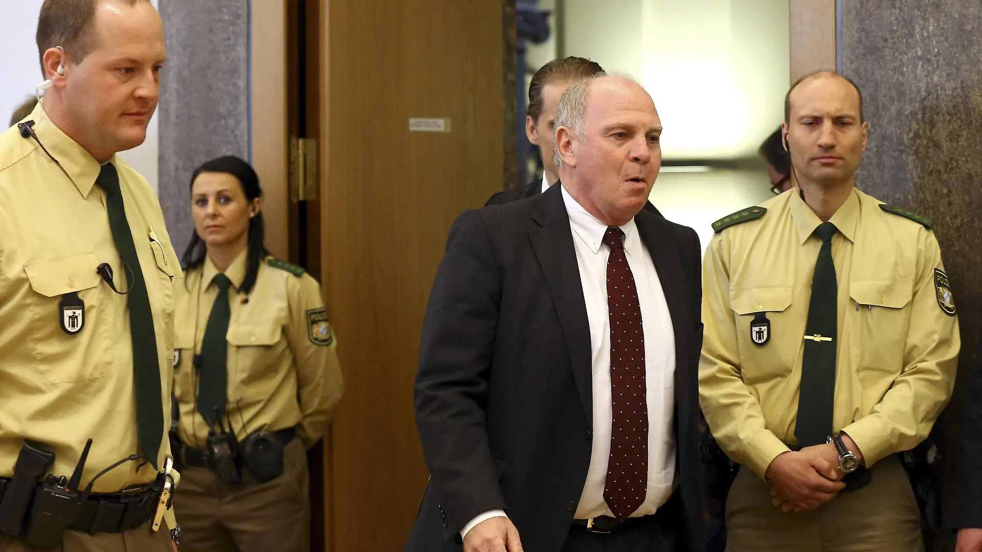 Uli Hoeness beim letzten Prozesstag der Steuerhinterziehungsverhandlung gegen Uli Hoeneß vor der 5. Strafkammer des Landgerichts München II. München, 13.03.2014 Foto:xD.xBedrosianx/xFuturexImageUli Hoeneß the last The trial the against Uli Hoeneß before the 5 Criminal Division the District Court Munich II Munich 13 03 2014 Photo XD