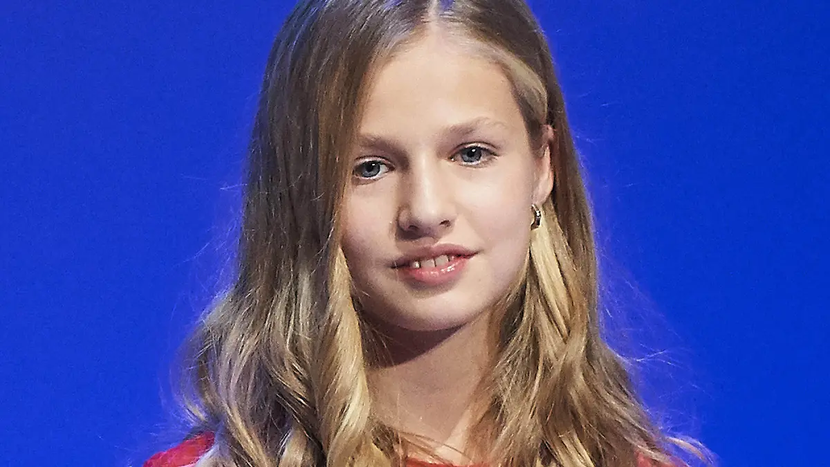 04. November 2019: Leonor von Spanien hält mit gerade mal 14 Jahren ihre erste Rede vor versammelten Publikum. Dabei spricht sie nicht nur in spanisch, sondern auch in englisch, arabisch und katalanisch.