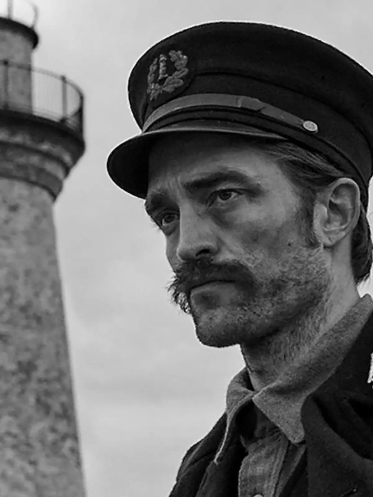 Bild zu: "Robert Pattinson geht steil in „Der Leuchtturm“"