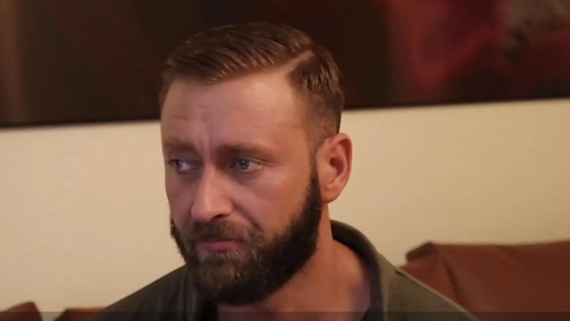 "Meine Familie weiß noch nicht Bescheid" Kiril im Interview