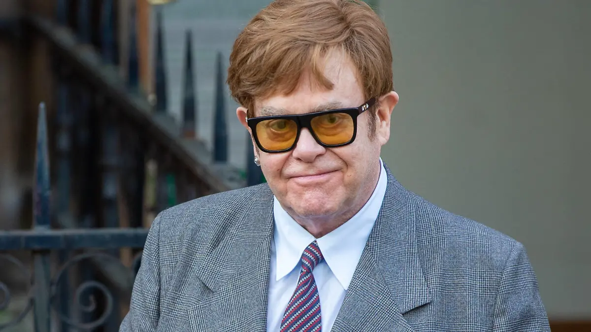 March 27, 2023, London, England, United Kingdom: Sir ELTON JOHN leaves Royal Courts of Justice after attending the trial against Associated Newspapers Group, publisher of Daily Mail and Mail On Sunday. London United Kingdom - ZUMAs262 20230327_zip_s262_046 Copyright: xTayfunxSalcix