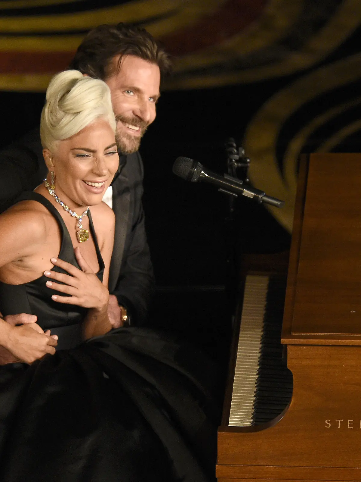 Lady Gaga und Bradley Cooper bei den Oscars 2019