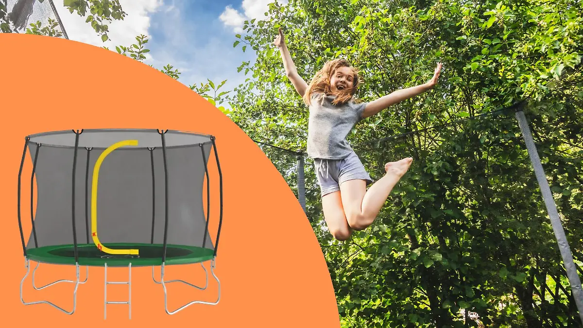 Mädchen auf Trampolin