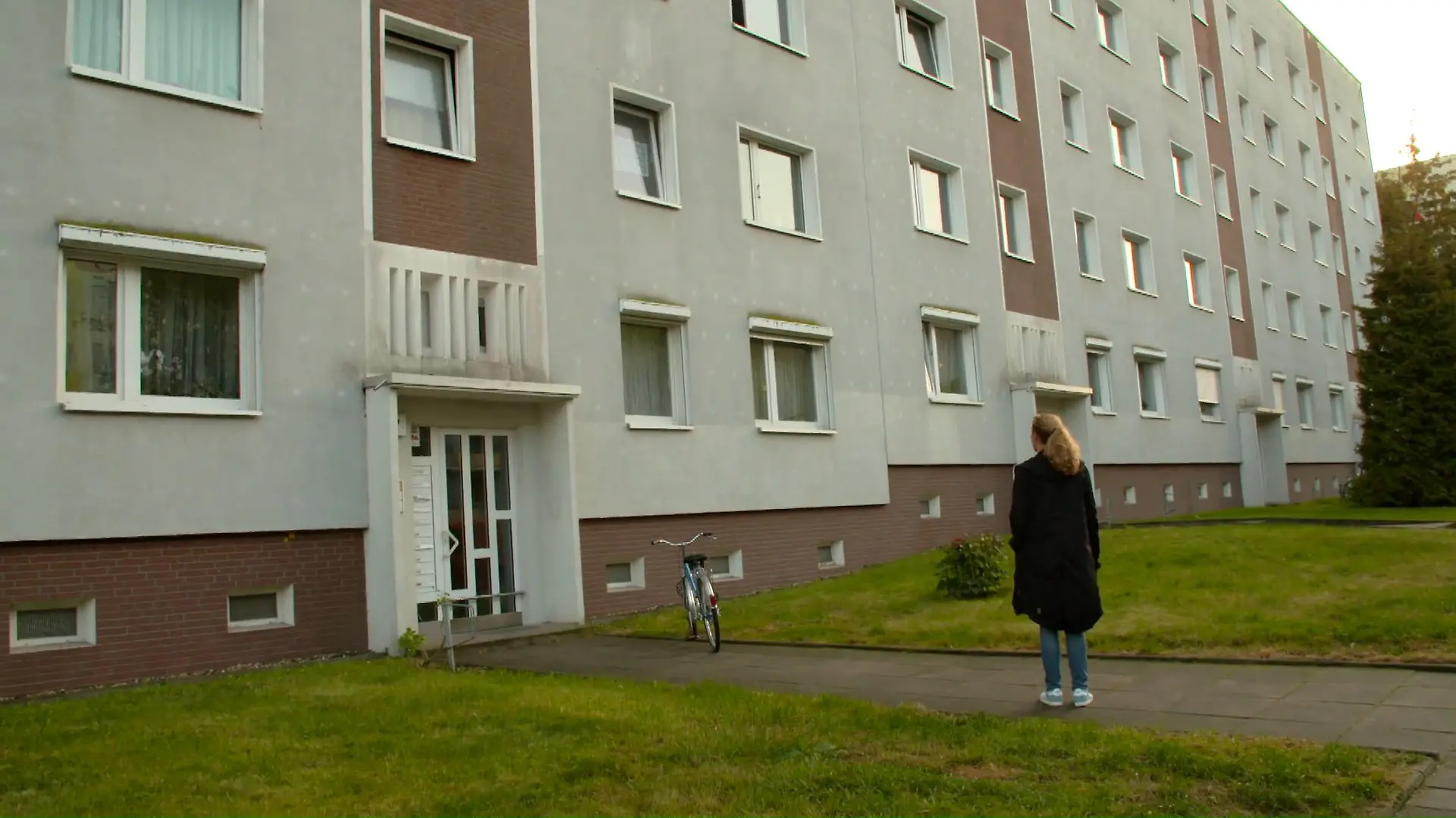 RTL-Reporterin floh mit 13 aus der DDR Emotionale Reise in die Vergangenheit