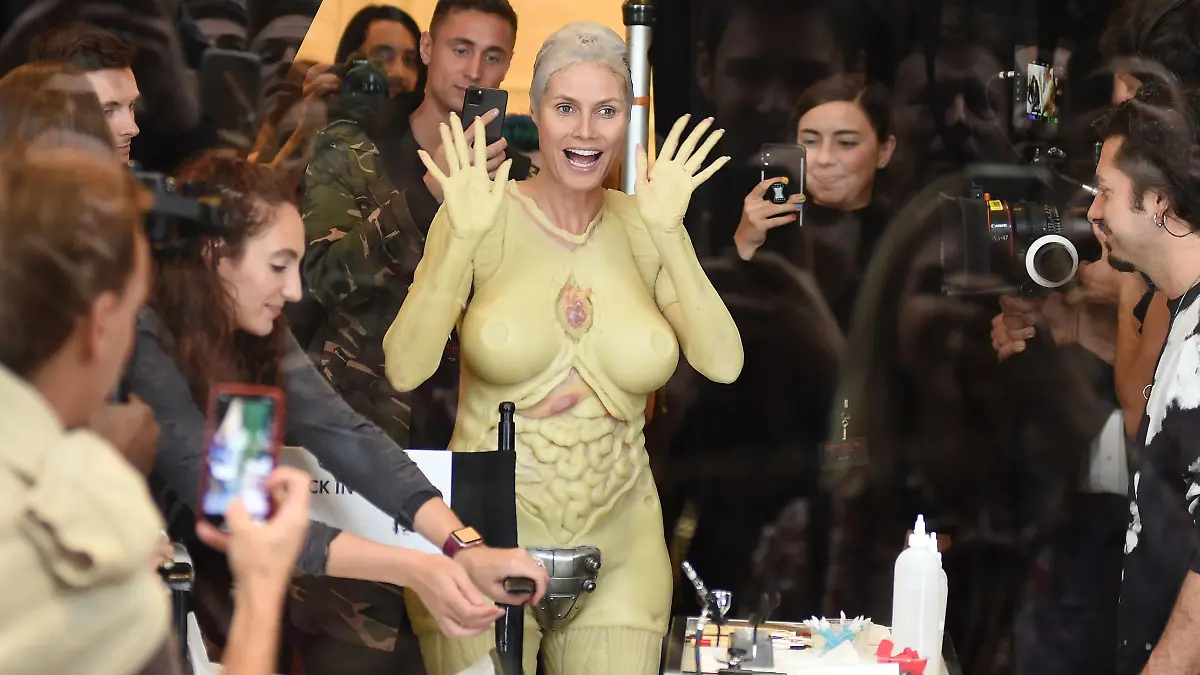 Heidi Klum gets ready for Halloween In the window of Amazon on October 31, 2019 in New York City.

Pictured: Heidi Klum
Ref: SPL5125583 311019 NON-EXCLUSIVE
Picture by: Kristin Callahan/ACE Pictures / SplashNews.com

Splash News and Pictures
Los Angeles: 310-821-2666
New York: 212-619-2666
London: +44 (0)20 7644 7656
Berlin: +49 175 3764 166
photodesk@splashnews.com

World Rights, No France Rights
