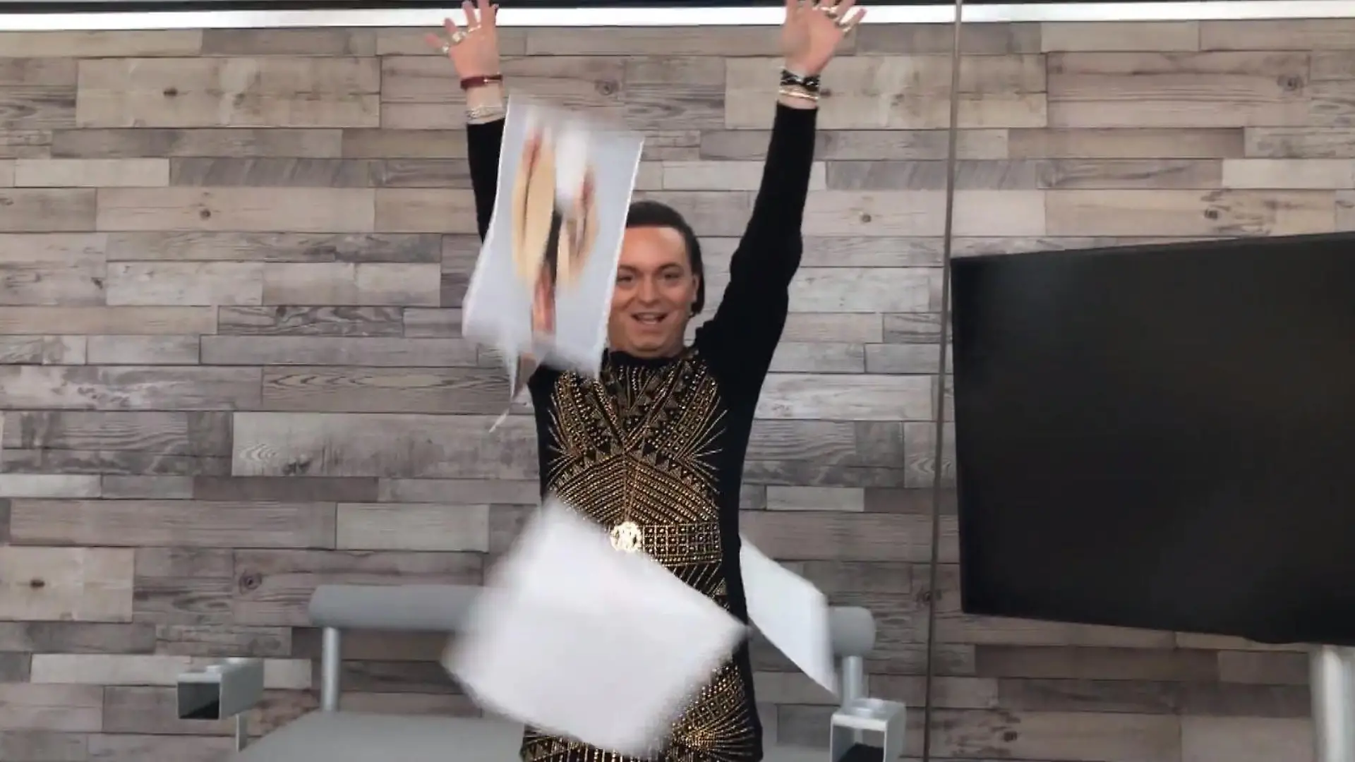 Kandidatencheck mit Julian F.M. Stöckel "Prince Charming"