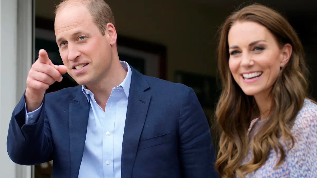  . 23/06/2022. Cambridge , United Kingdom. Prince William and Kate Middleton, the Duke and Duchess of Cambridge, during a visit to a housing charity in Cambridge, United Kingdom. PUBLICATIONxINxGERxSUIxAUTxHUNxONLY xi-Imagesx/xPoolx IIM-23544-0032
