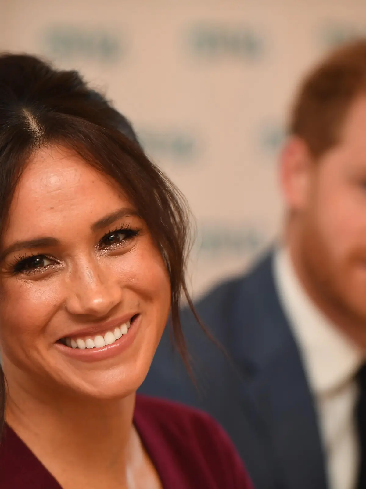 Entertainment Bilder des Tages . 25/10/2019. Windsor, United Kingdom. Prince Harry and Meghan Markle, The Duke and Duchess of Sussex, at a roundtable discussion on gender equality with The Queen s Commonwealth Trust and One Young World at Windsor Castle, United Kingdom. PUBLICATIONxINxGERxSUIxAUTxHUNxONLY xPoolx/xi-Imagesx IIM-20315-0008