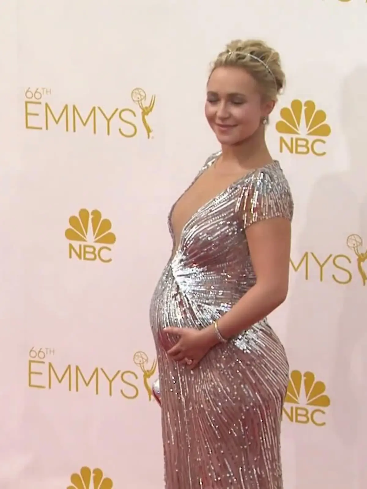 Bild zu: "Hayden Panettiere: Bessere Mutter nach Depressionen"