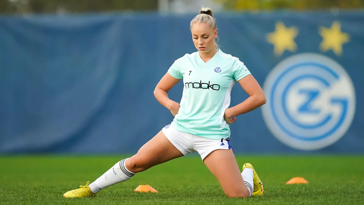 15.10.2022, Niederhasli, GC/Campus, Axa Women s Super League: Grasshopper Club Zürich - FC Basel 1893, 7 Ana Maria Markovic GC während dem Warm-up Niederhasli GC/Campus Zürich Schweiz *** 15 10 2022, Niederhasli, GC Campus, Axa Women s Super League Grasshopper Club Zürich FC Basel 1893, 7 Ana Maria Markovic GC during warm up Niederhasli GC Campus Zürich Switzerland PUBLICATIONxNOTxINxSUI Copyright: xJustPictures.ch/DanielaxPorcellix 