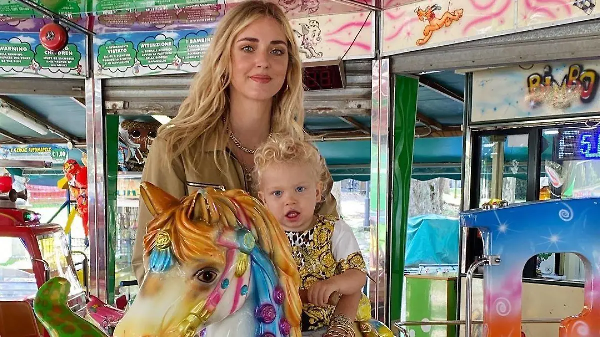 Chiara Ferragni mit ihrem Sohn