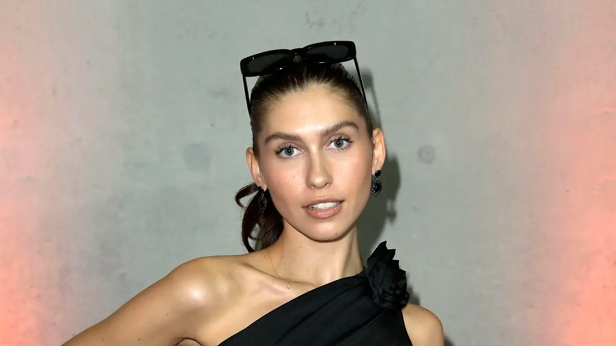 Ana Lisa Kohler bei der Kilian Kerner Fashion Show auf der Berlin Fashion Week Spring/Summer 2024 in der Verti Music Hall. Berlin, 11.07.2023