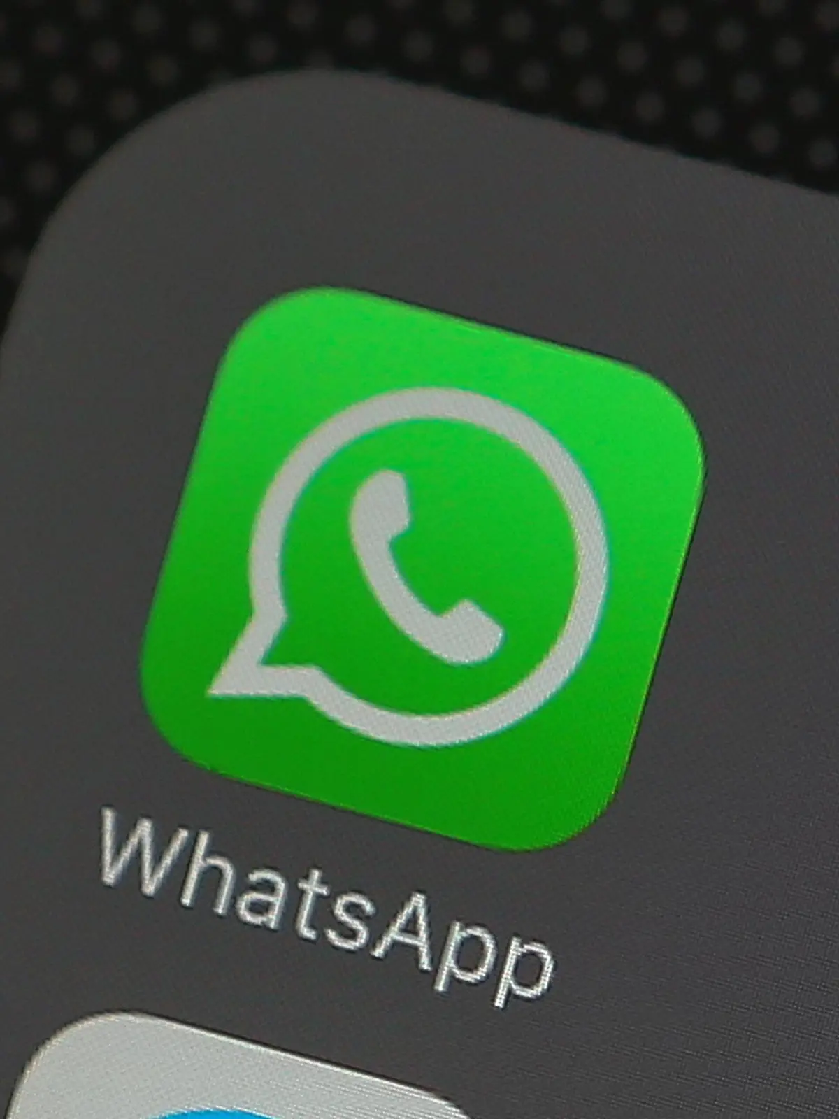 Solingen WhatsApp und Facebook, Symbolbild, Themenbild, 20.01.2016, Foto: Deutzmann/Eibner PUBLICATIONxNOTxINxAUT EP_cdn

Solingen Whatsapp  and Facebook Symbol image Theme image 20 01 2016 Photo Deutzmann Eibner PUBLICATIONxNOTxINxAUT EP_cdn