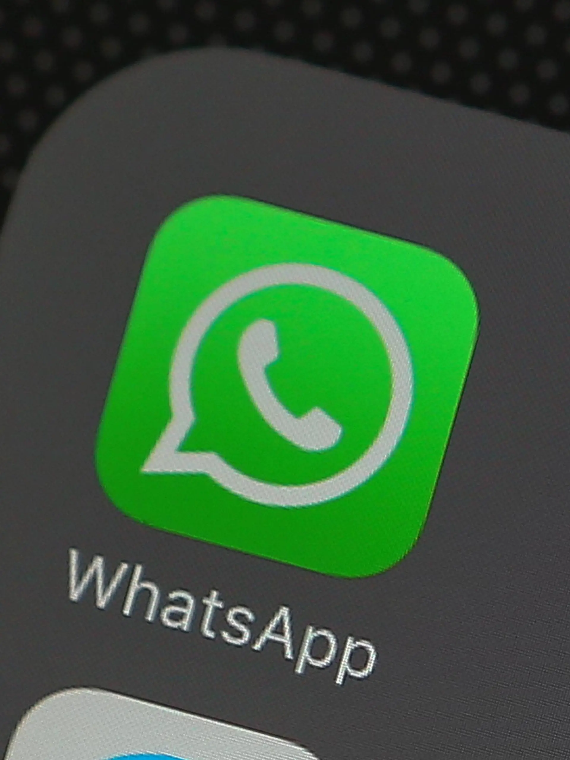 Solingen WhatsApp und Facebook, Symbolbild, Themenbild, 20.01.2016, Foto: Deutzmann/Eibner PUBLICATIONxNOTxINxAUT EP_cdn

Solingen Whatsapp  and Facebook Symbol image Theme image 20 01 2016 Photo Deutzmann Eibner PUBLICATIONxNOTxINxAUT EP_cdn