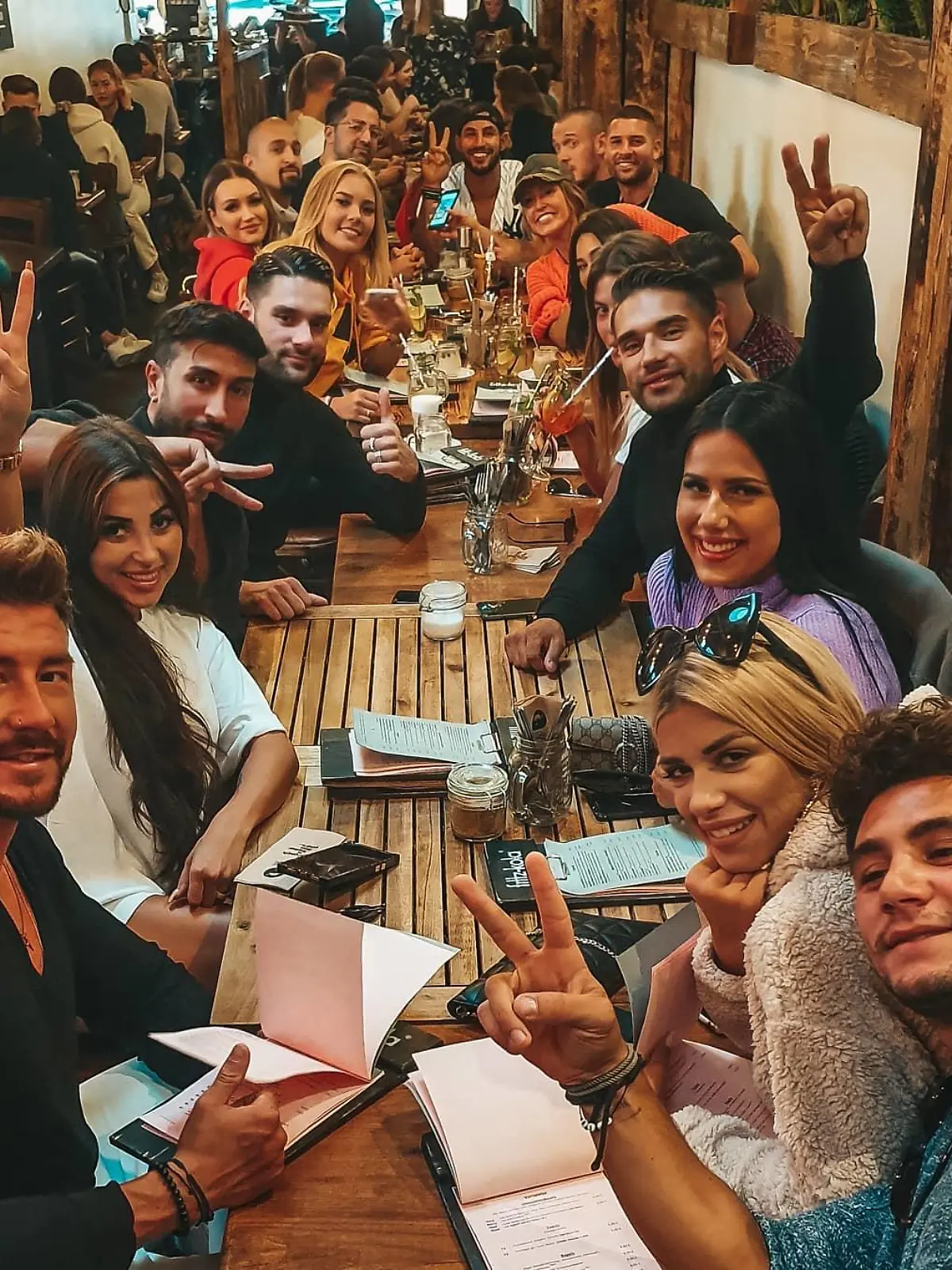 Love Island treffen.jpg