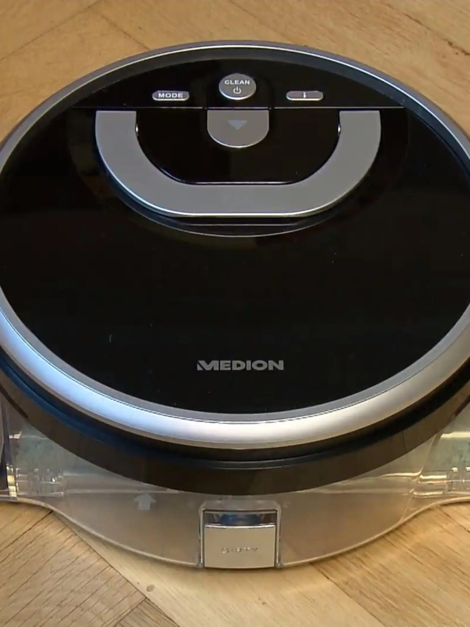 Bild zu: "Wischroboter von Aldi im Test "