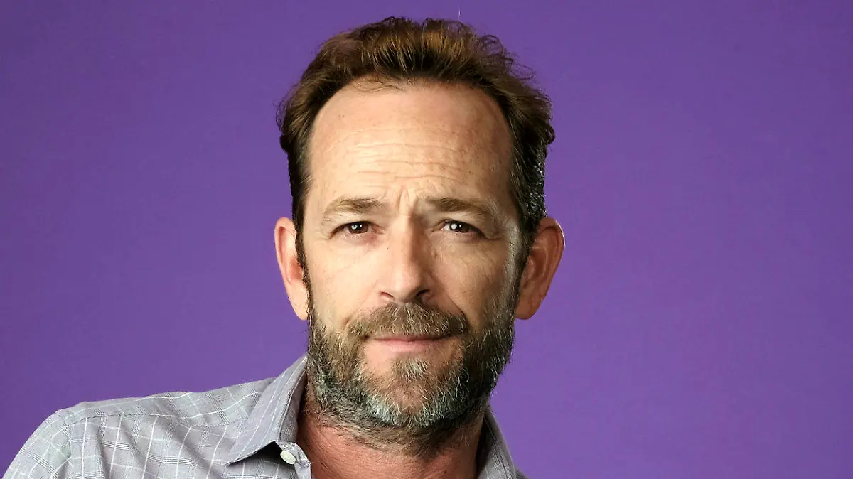 ARCHIV - 06.08.2018, USA, Beverly Hills: Luke Perry, Schauspieler der USA, während eines Fototermins. Eine Woche nach seinem Tod ist der US-Schauspieler Luke Perry im US-Staat Tennessee beerdigt worden. Foto: Chris Pizzello/Invision/AP/dpa +++ dpa-Bildfunk +++