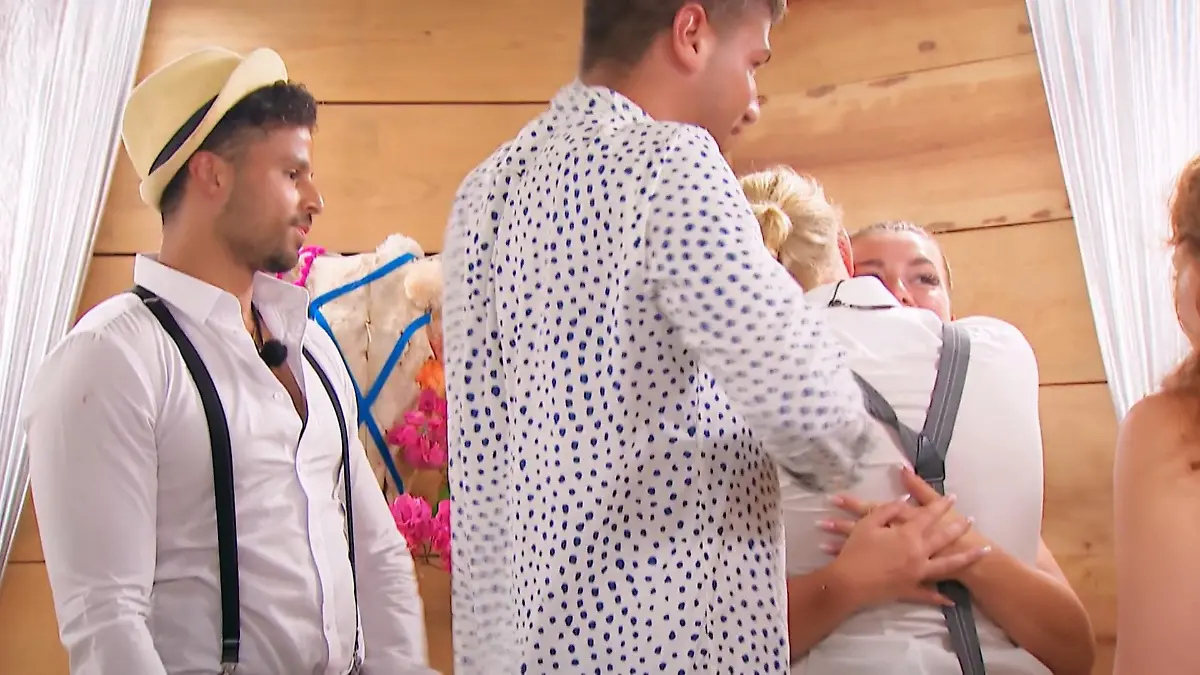 Dieses "Paradise Hotel"-Paar muss gehen Die Entscheidung steht fest