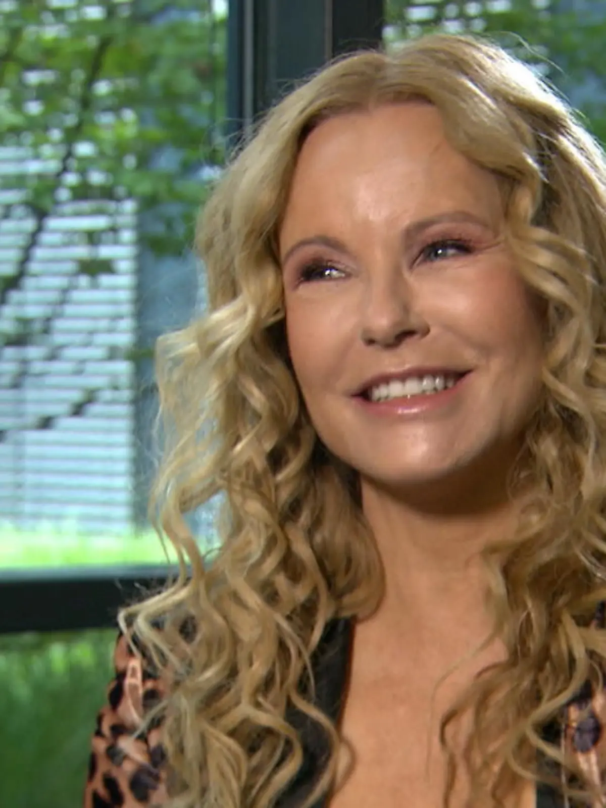 Bild zu: "Katja Burkard steht Rede und Antwort"