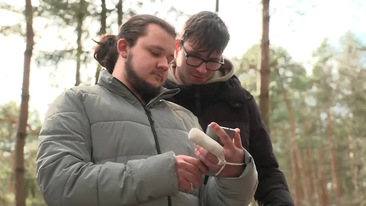 Nico Langmeyer und Malte Wachsmann waren zwei Jahre mit Joel G. in einer Klasse: "ER war ein netter Typ, aber zwischendurch auch komisch."