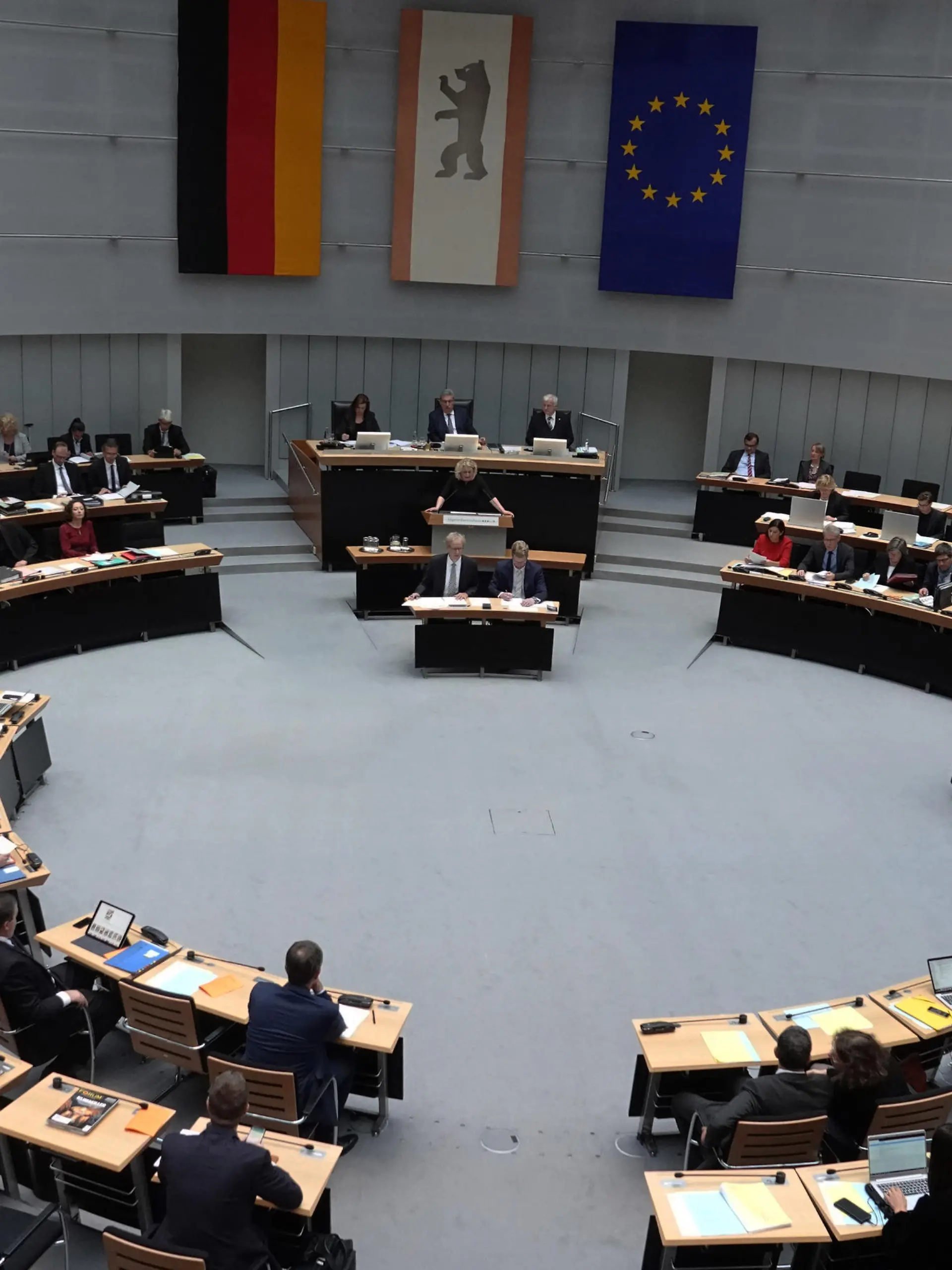 Bild zu: "60 Prozent mehr Geld für Abgeordnete "