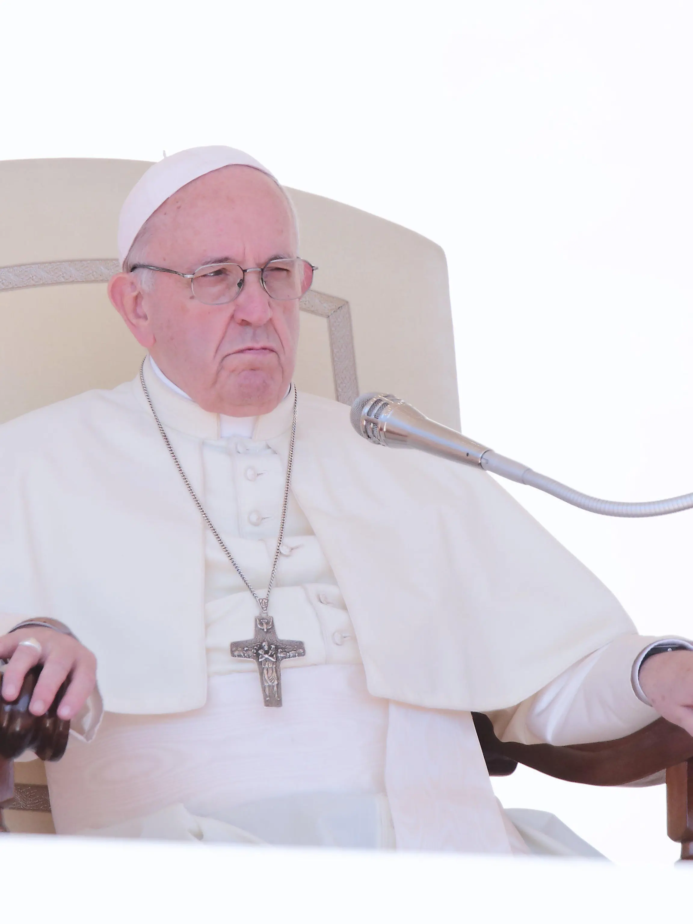 05.09.2018, Vatikan, Vatikanstadt: Papst Franziskus sitzt während seiner wöchentlichen Generalaudienz auf dem Petersplatz. Foto: Evandro Inetti/ZUMA Wire/dpa +++ dpa-Bildfunk +++