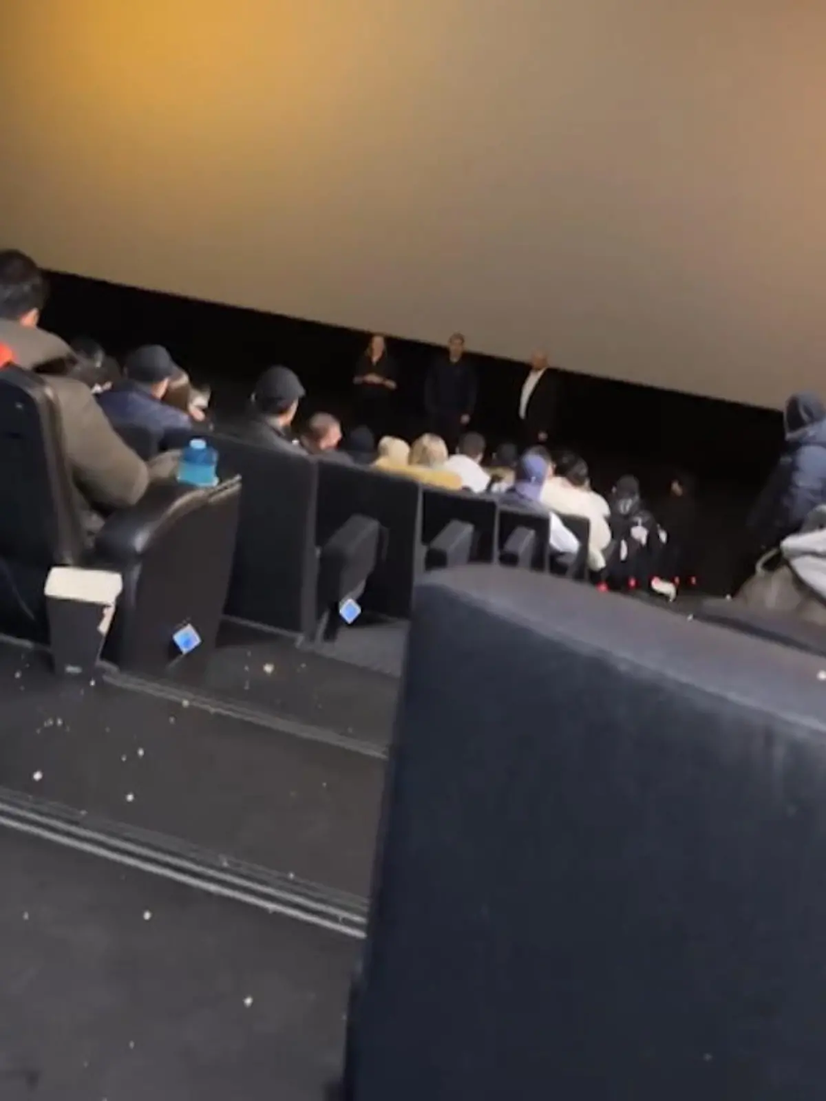 Üble Krawalle im Kino: In zwei deutschen Kinos in Essen und Bremen mussten Filmvorführungen wegen Randalen abgebrochen werden. Die Polizei ist einem neuen TikTok-Trend auf der Spur und warnt vor „Möchtegern-Influencern."