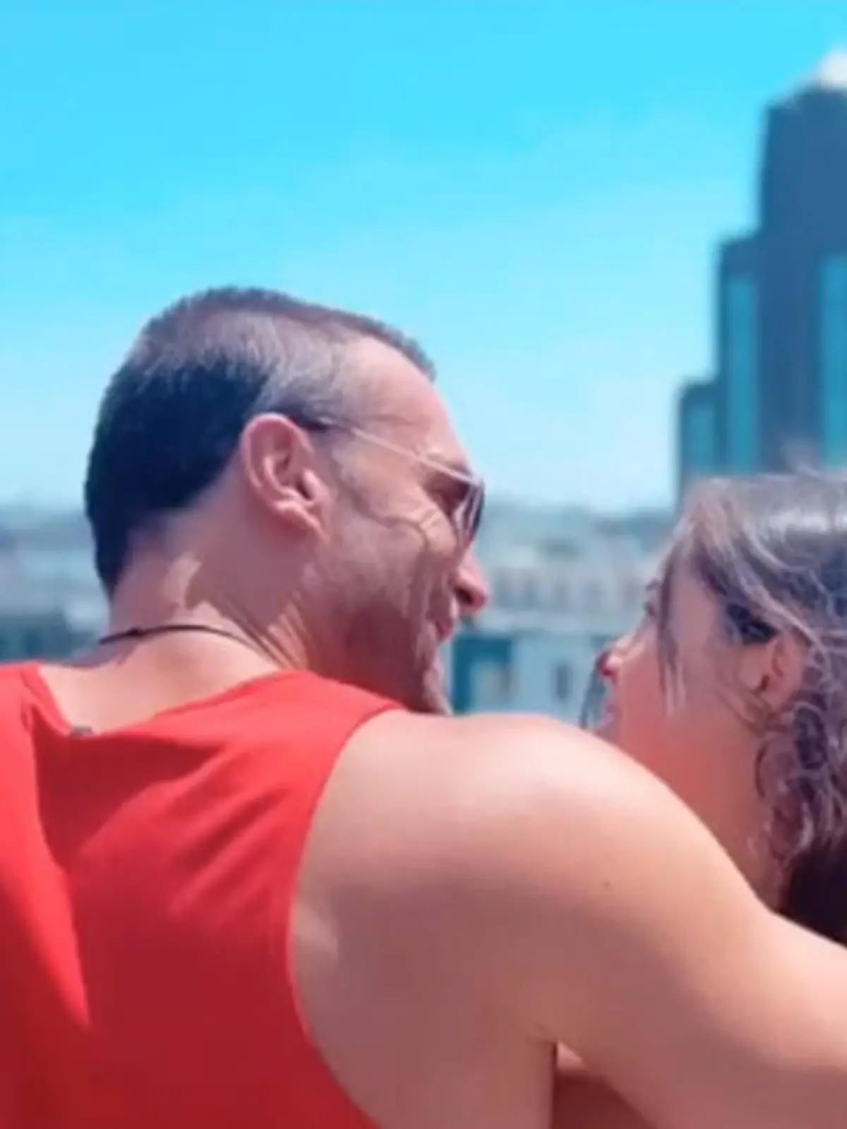 Bastian Yotta mit seiner neuen Freundin Marisol.