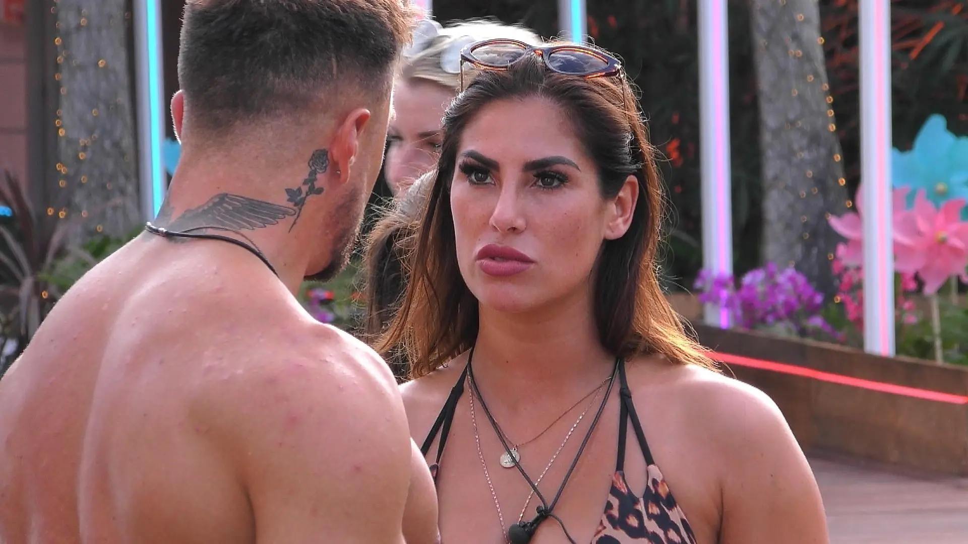 Mischa und Ricarda haben Streit