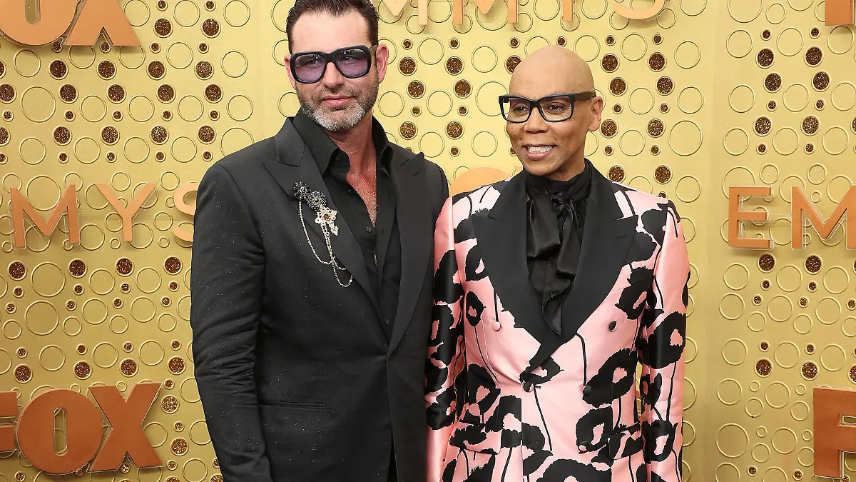 2019 Emmy Awards - Arrivals
Pictured: Rachael McCord,Ru Paul,Georges LeBar
Ref: SPL5117610 220919 NON-EXCLUSIVE
Picture by: Jen Lowery / SplashNews.com
Splash News and Pictures
Los Angeles: 310-821-2666
New York: 212-619-2666
London: +44 (0)20 7644 7656
Berlin: +49 175 3764 166
photodesk@splashnews.com
World Rights,