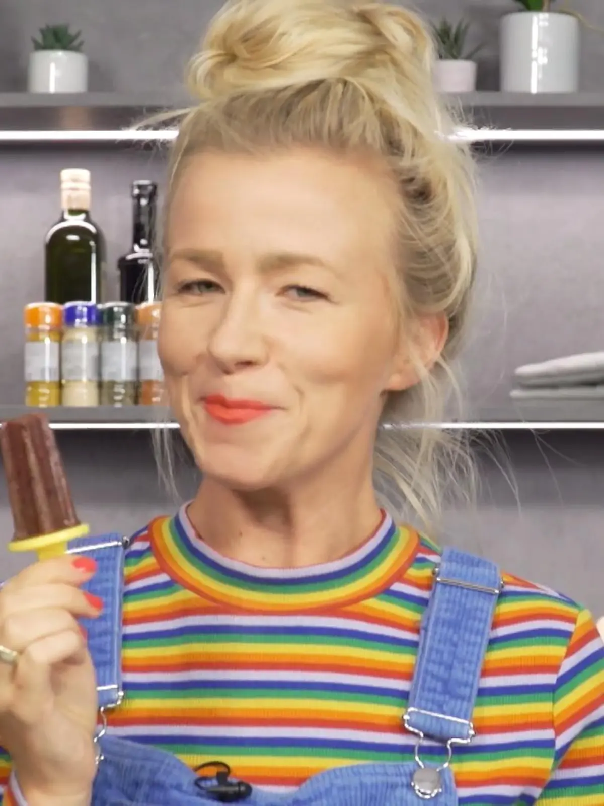Bild zu: "Erfrischendes Smoothie-Eis ohne Zucker"