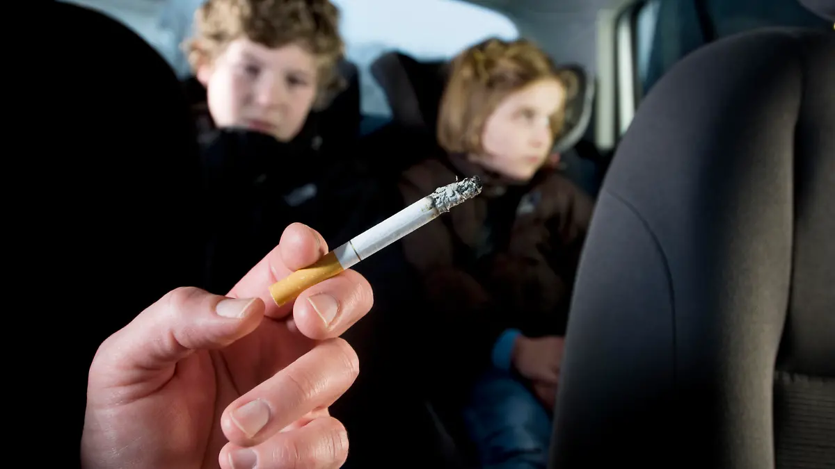 Rauchverbot im Auto
