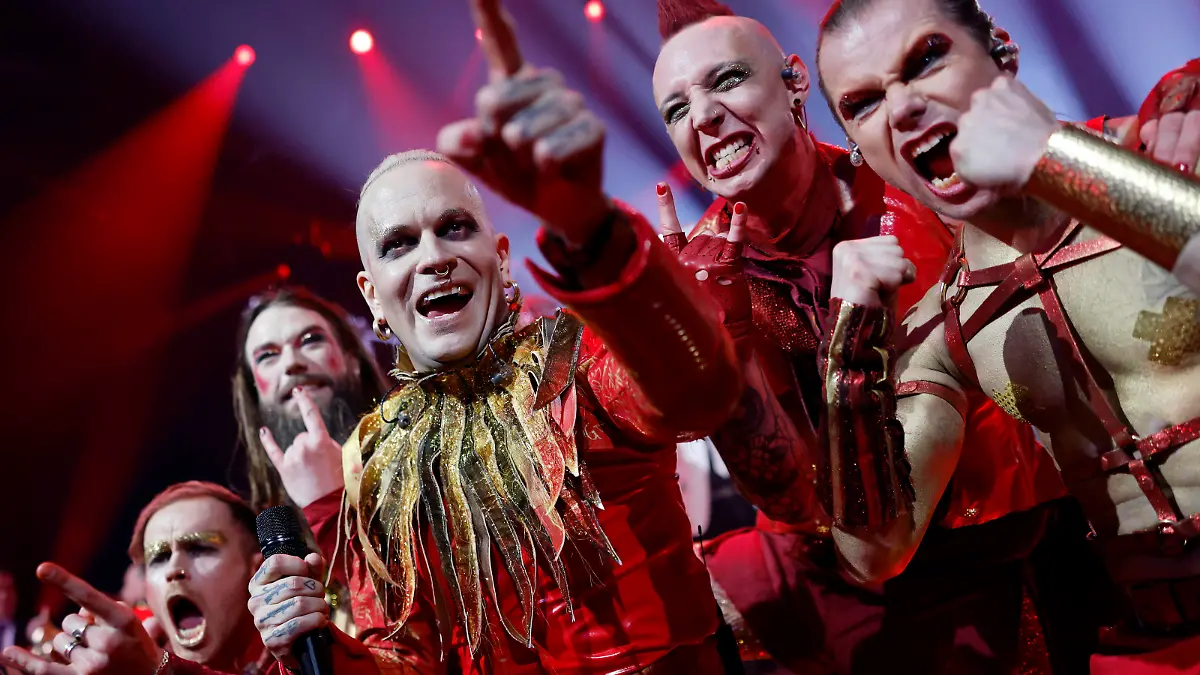 Die Musiker Pi Stoffers, Niklas Kahl, Chris Harms, Gared Dirge und Klaas Helmecke von der Metal-Band Lord of the Lost nach ihrem Auftritt mit ihrem Titel Blood & Glitter beim deutschen Vorentscheid zum Eurovision Song Contest ESC 2023 unter dem Motto Unser Lied für Liverpool in den MMC Studios. Köln, 04.03.2023 NRW Deutschland *** The musicians Pi Stoffers, Niklas Kahl, Chris Harms, Gared Dirge and Klaas Helmecke from the metal band Lord of the Lost after their performance with their title Blood Glitter at the German preliminary round of the Eurovision Song Contest ESC 2023 under the motto Our song for Liverpool at MMC Studios Cologne, 04 03 2023 NRW Germany Copyright: xChristophxHardtx