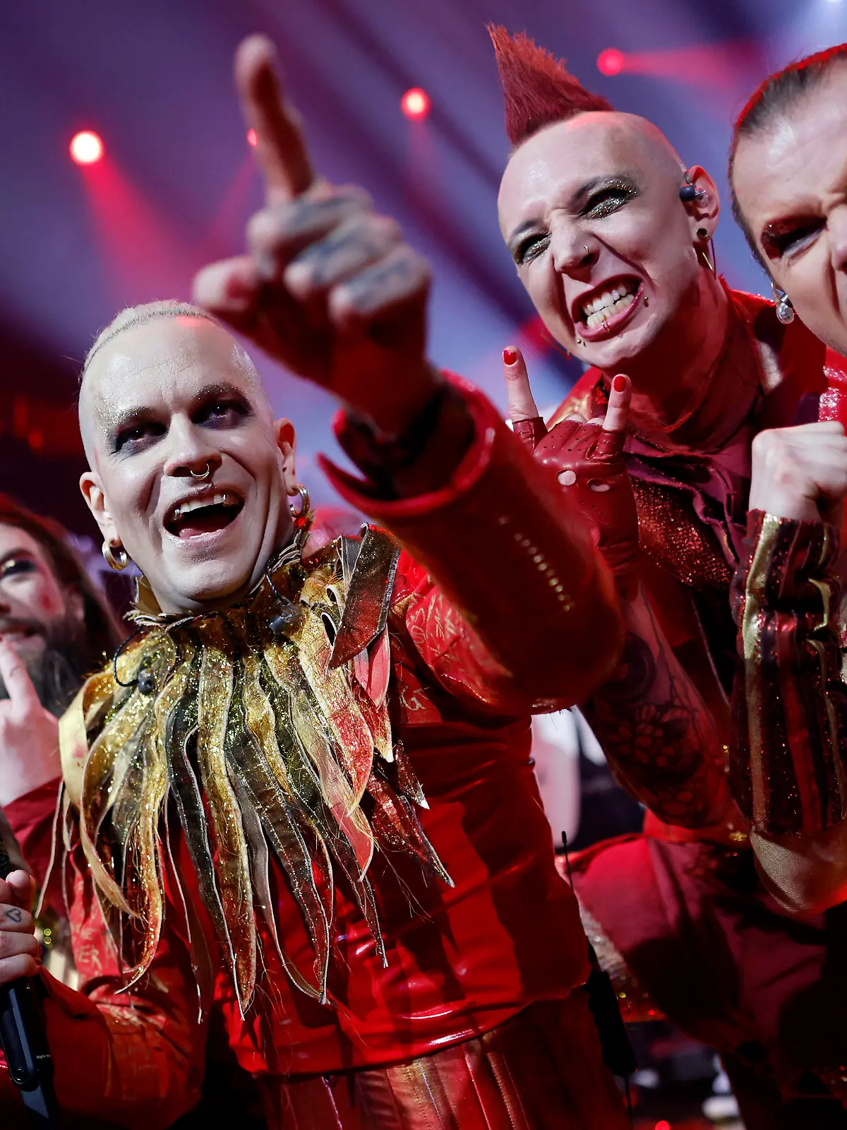 Die Musiker Pi Stoffers, Niklas Kahl, Chris Harms, Gared Dirge und Klaas Helmecke von der Metal-Band Lord of the Lost nach ihrem Auftritt mit ihrem Titel Blood & Glitter beim deutschen Vorentscheid zum Eurovision Song Contest ESC 2023 unter dem Motto Unser Lied für Liverpool in den MMC Studios. Köln, 04.03.2023 NRW Deutschland *** The musicians Pi Stoffers, Niklas Kahl, Chris Harms, Gared Dirge and Klaas Helmecke from the metal band Lord of the Lost after their performance with their title Blood Glitter at the German preliminary round of the Eurovision Song Contest ESC 2023 under the motto Our song for Liverpool at MMC Studios Cologne, 04 03 2023 NRW Germany Copyright: xChristophxHardtx