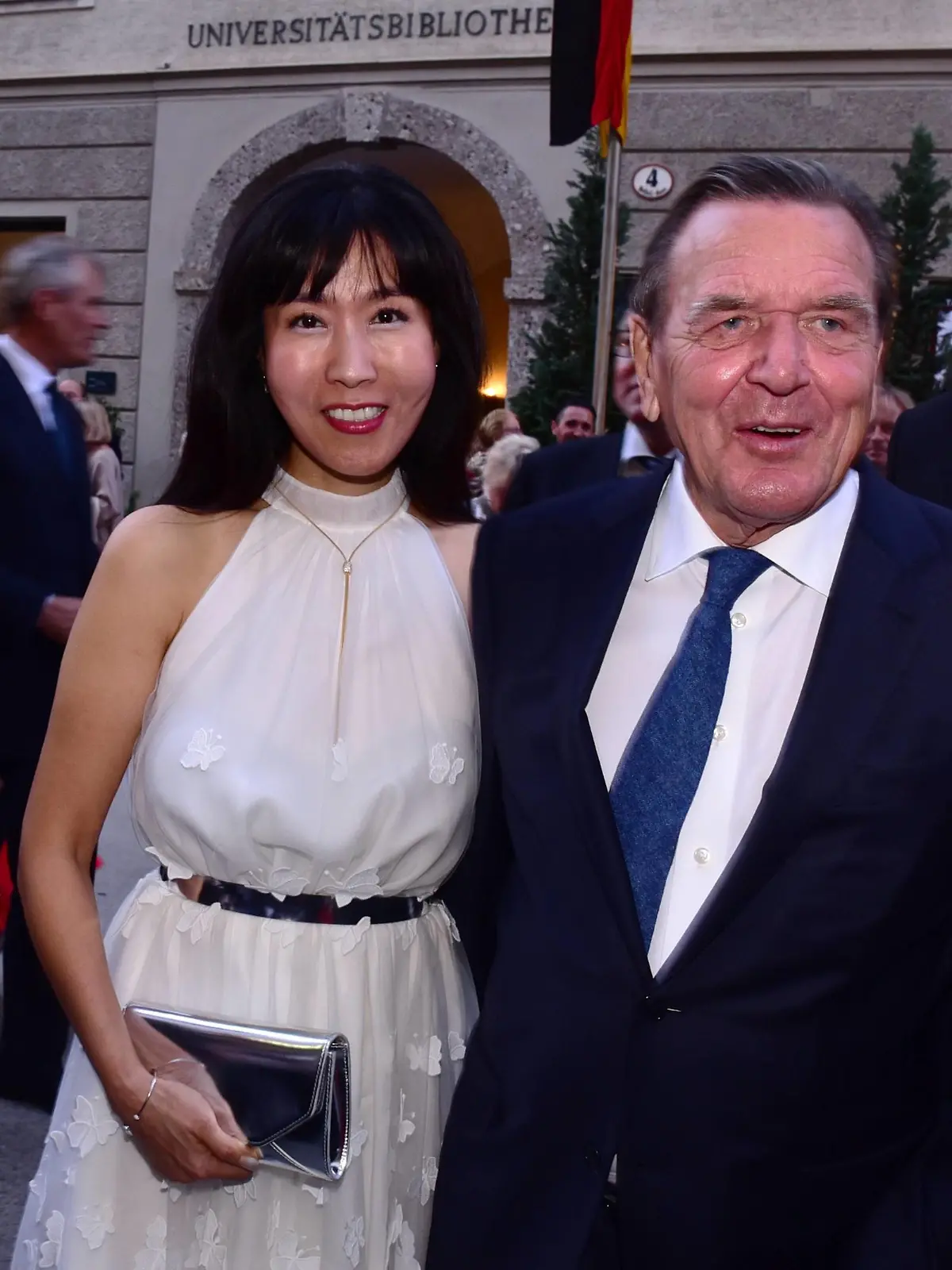 Altkanzler Gerhard Schröder, Soyeon Kim, Liederabend Netreko, 2018, Salzburger Festspiele, *** Former Chancellor Gerhard Schröder Soyeon Kim Recital Netreko 2018 Salzburg Festival  