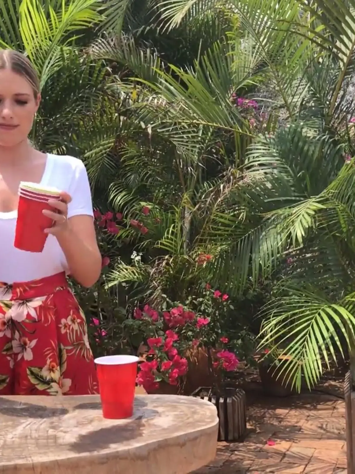Bild zu: "Vanessa Meisinger erklärt das Spiel"