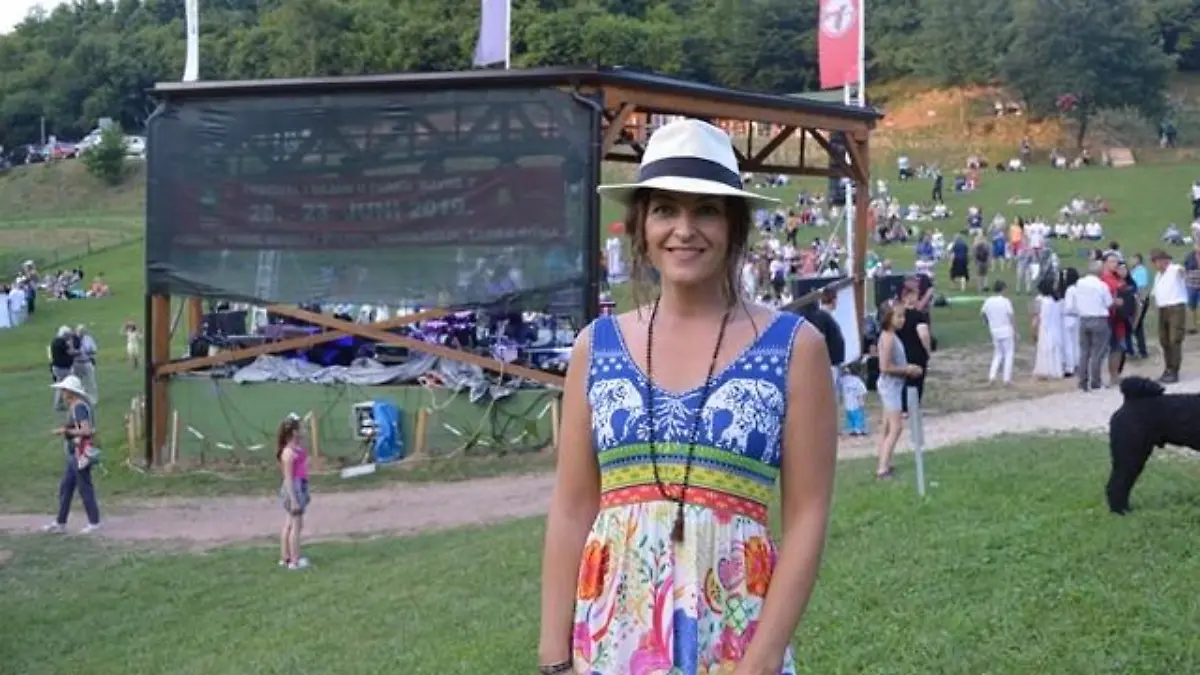 Marina Trost.jpg