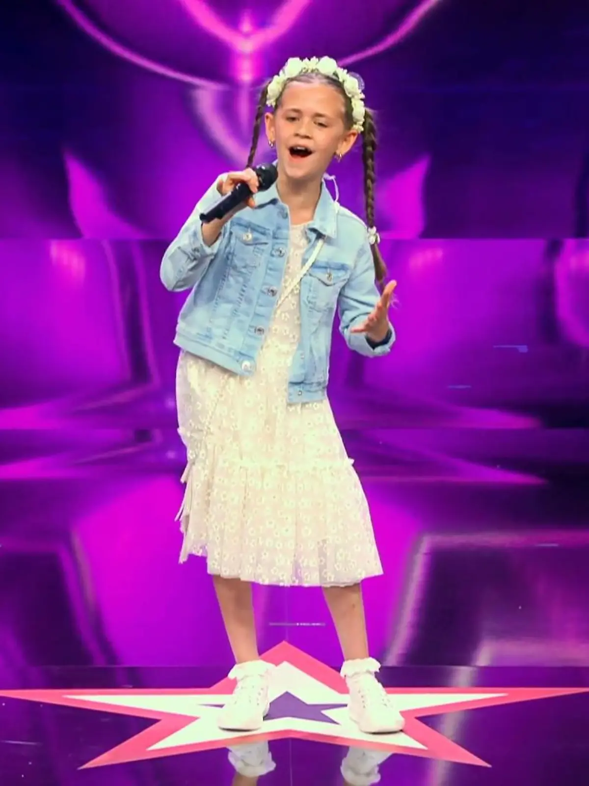 Bild zu: "Georgia singt sich ins Finale"