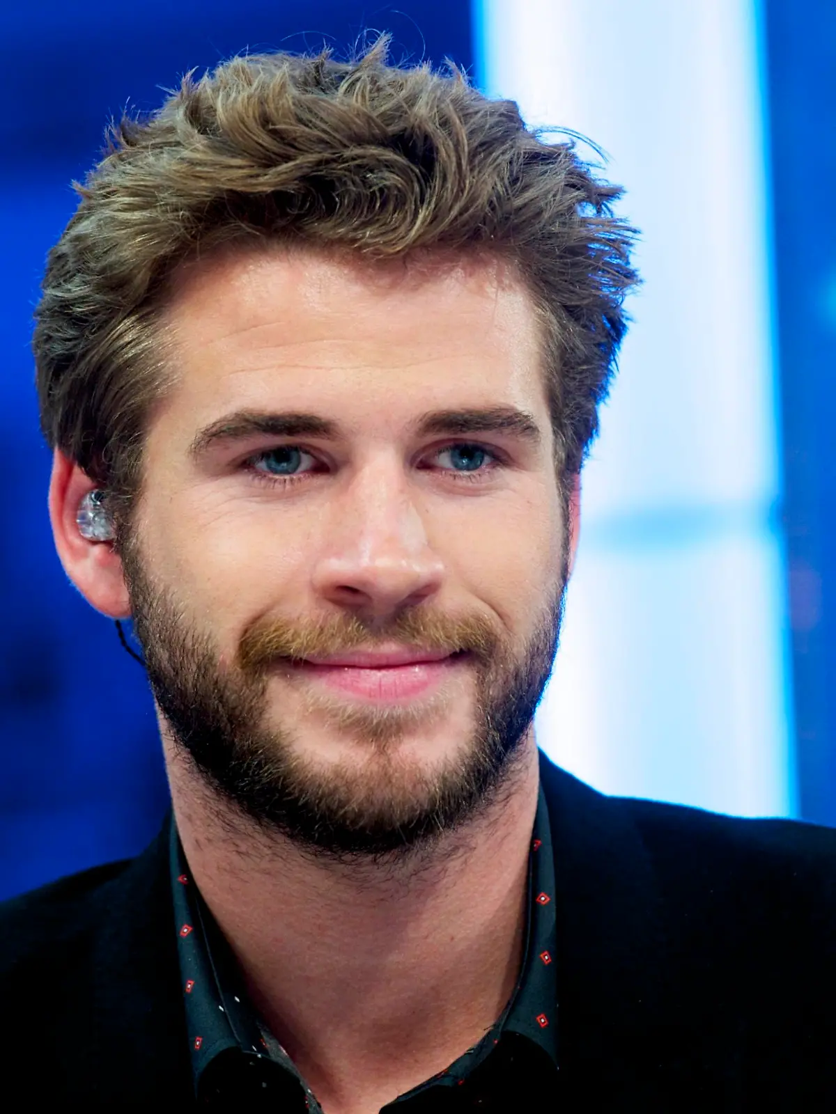 MADRID, SPAIN - NOVEMBER 26:  Liam Hemsworth attends 'El Hormiguero' Tv show at Vertice Studio on November 26, 2015 in Madrid, Spain.  (Photo by Juan Naharro Gimenez/Getty Images)