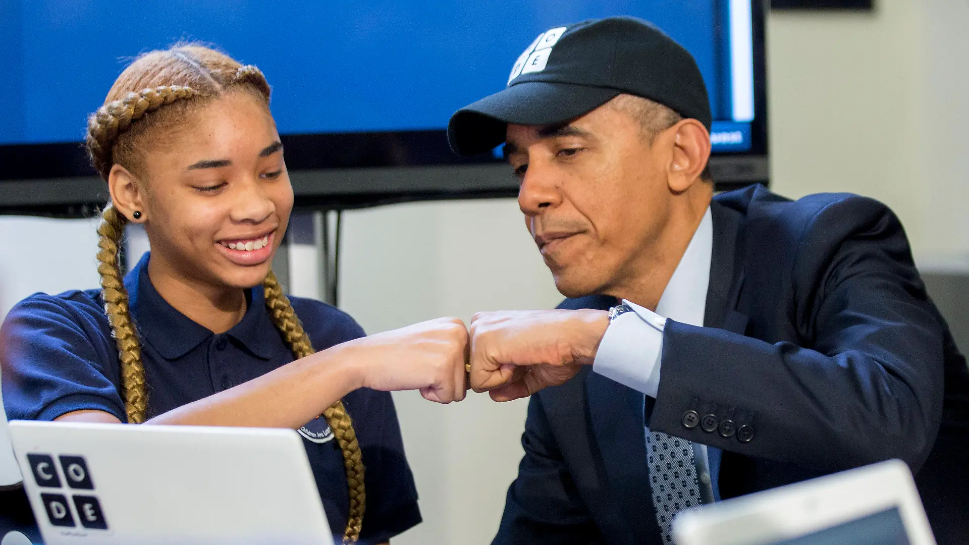 Barrack Obama Fist Bump