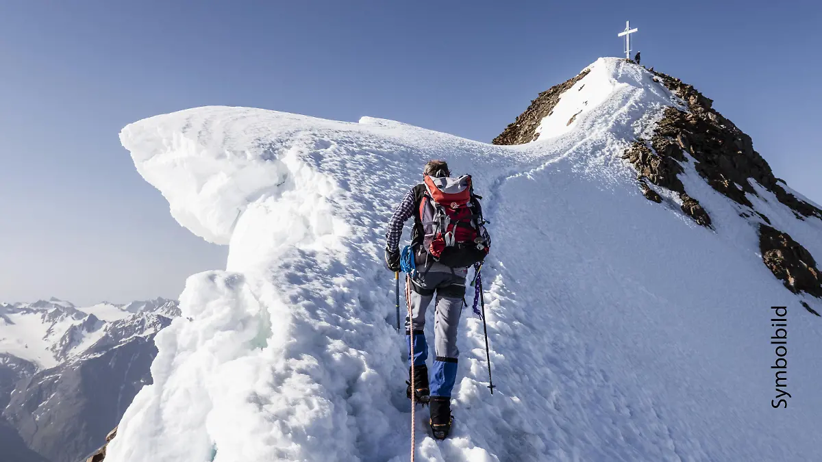 Ein Bergsteiger ist beim Klettern an der Wildspitze in den Ötztaler Alpen verunglückt. (Symbolbild)
