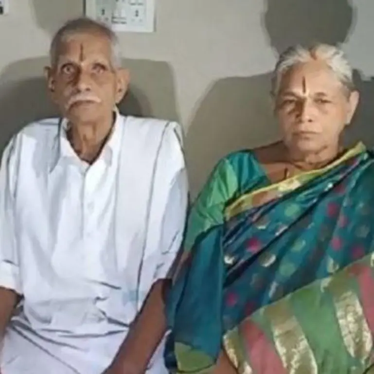 lteste Mutter der Welt: Frau aus Indien bringt Zwillinge zur Welt - mit 74  Jahren!