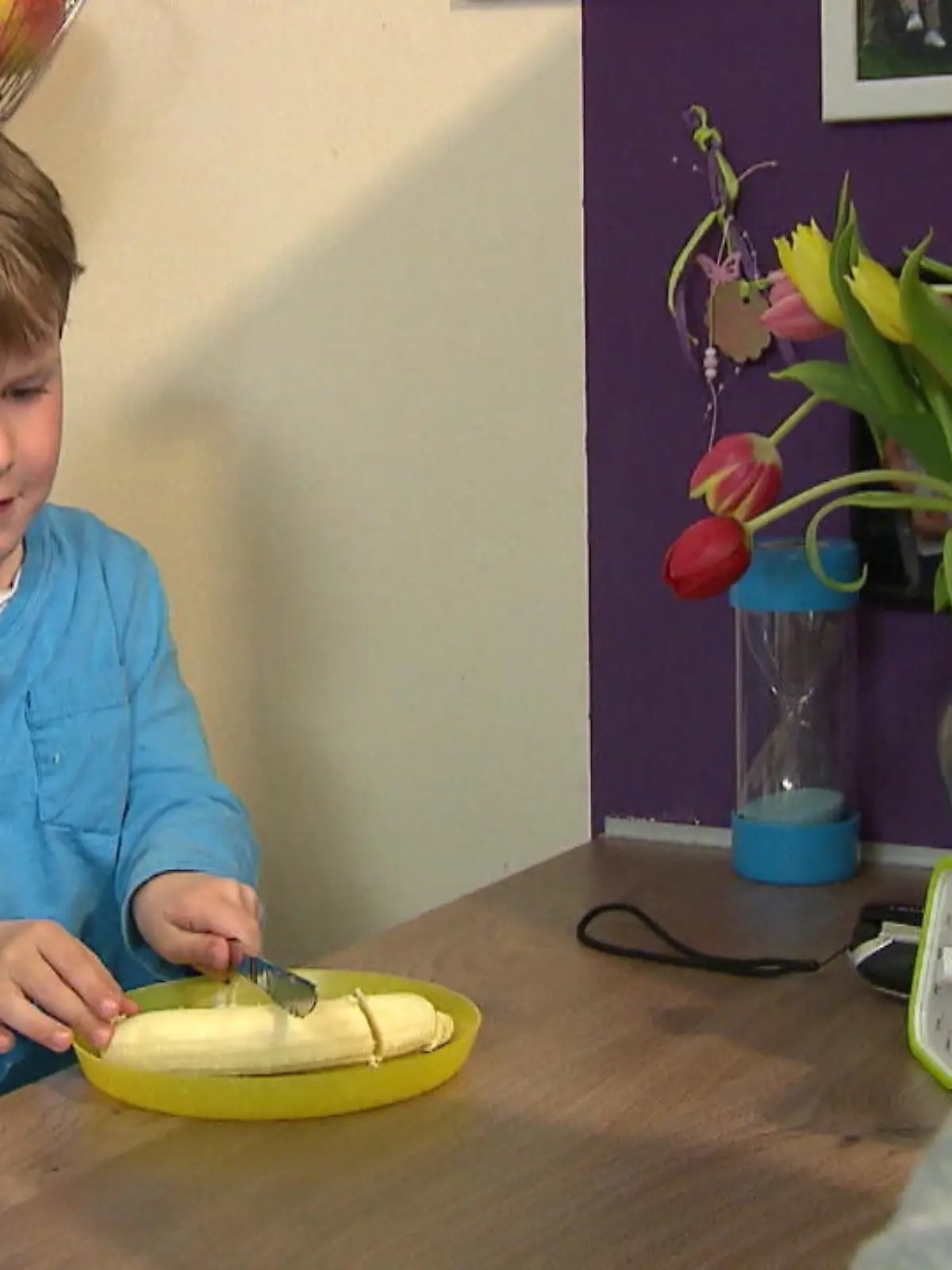 Bild zu: "Der kleine Paul isst wieder!"