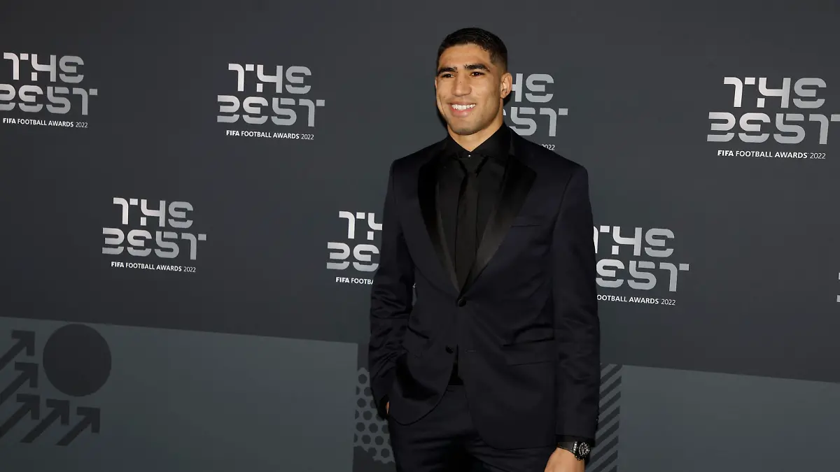 27 Fevrier 2023 : Paris, France : Achraf Hakimi arrivant la la soirÃ e des FIFA AWARDS THE BEST 2023 Ã la Salle Pleyel. Henri Szwarc/Starface 289106 2023-02-27 Paris France PUBLICATIONxINxGERxAUTxONLY Copyright: xHenrixSwzarcx/xStarfacex 0238010582st