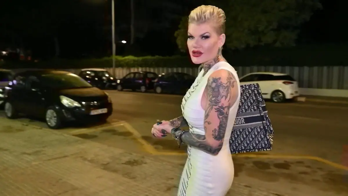 Melanie Müller nach einem Auftritt auf Mallorca